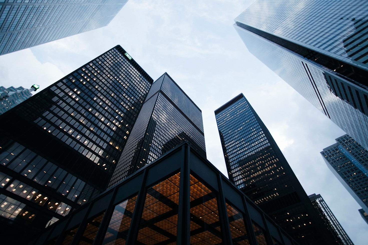 Estrategias SEO esenciales para agentes del sector